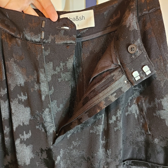 ba&sh🖤 high-waisted houndstooth Black shiny pleated sexy shorts with belt loops - Picture 5 of 11